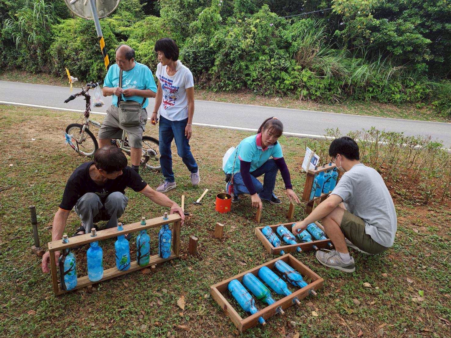 4.社區民眾在課程後親自到現場佈置
